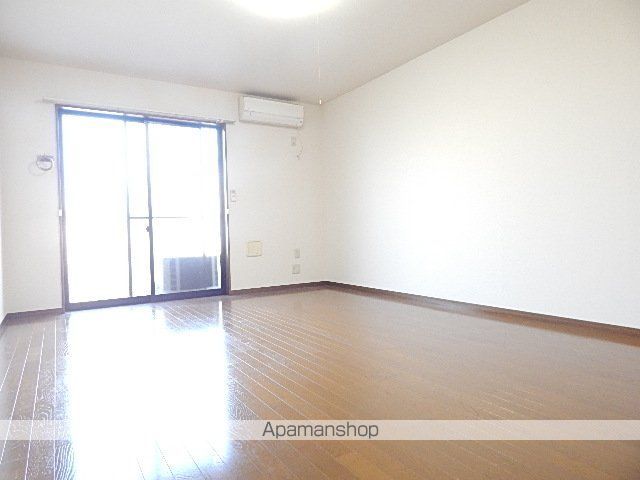 アムール 中原の内装写真