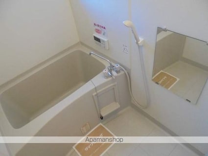 メゾン・テルシャトー　Ｂ棟[2LDK/59.58m2]のバス