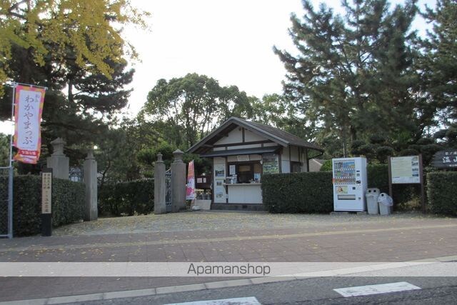ロイヤルコーポ琴の浦Ⅱ[1LDK/32.6m2]の周辺1