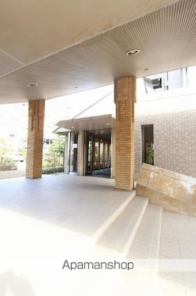 香川県高松市浜ノ町[4LDK/92.8m2]のエントランス