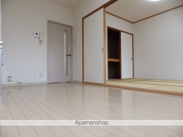 24軒グローリーマンションの内装写真