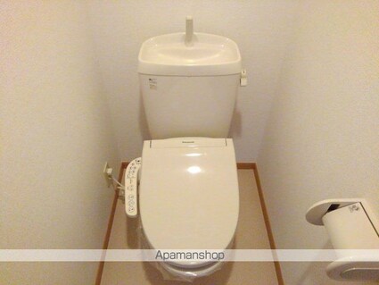 ラグジュアリー[2LDK/56.55m2]のトイレ