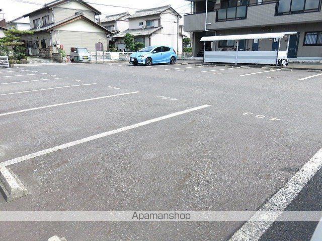 スクエアガーデンの外観写真