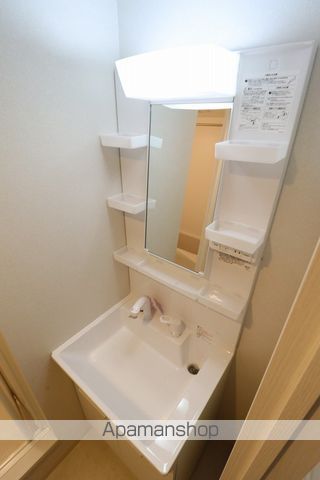 フロンティアの内装写真