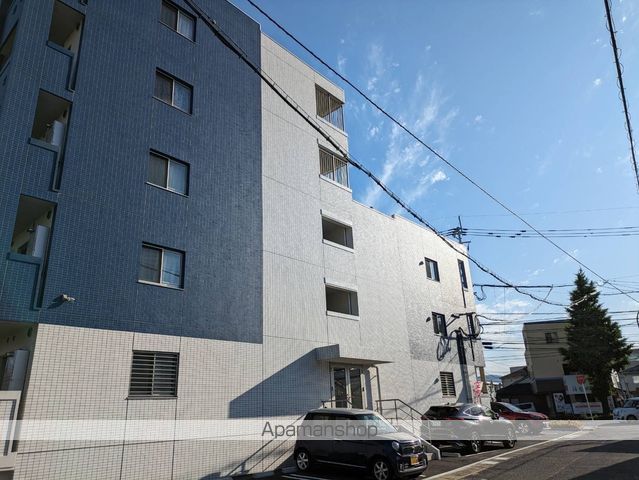 LIFEFIELD諸岡の玄関写真