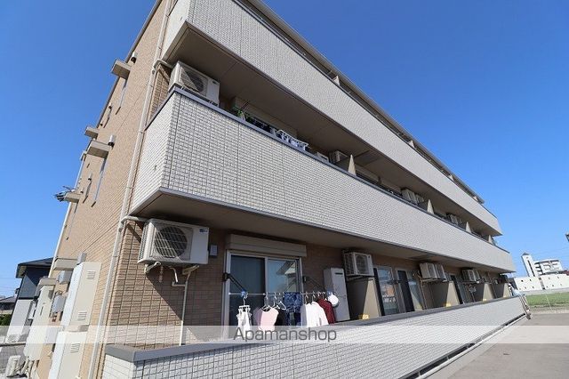 ルミエール E棟の外観写真