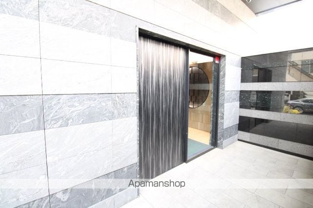 S−RESIDENCE新白島駅前の玄関写真