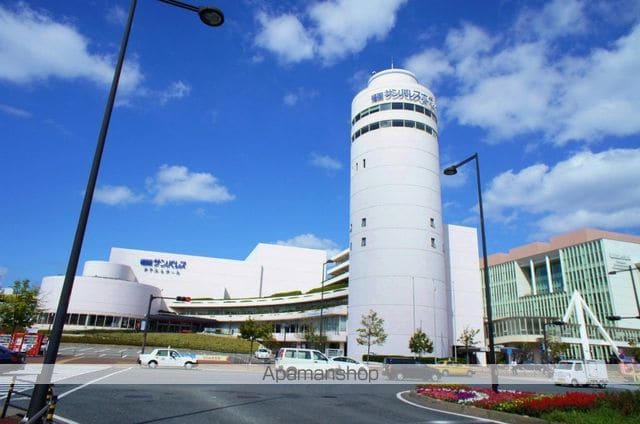 クレタ県庁前の周辺写真