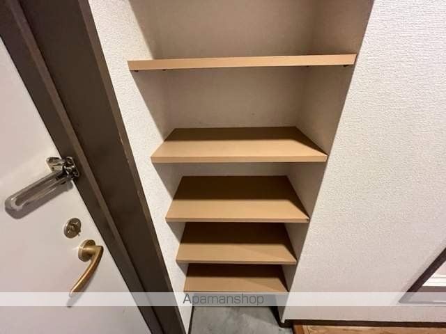 センチュリー丸島の内装写真
