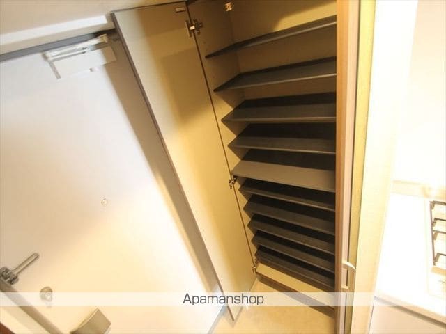 ファーストフィオーレ江坂ネクシスの内装写真