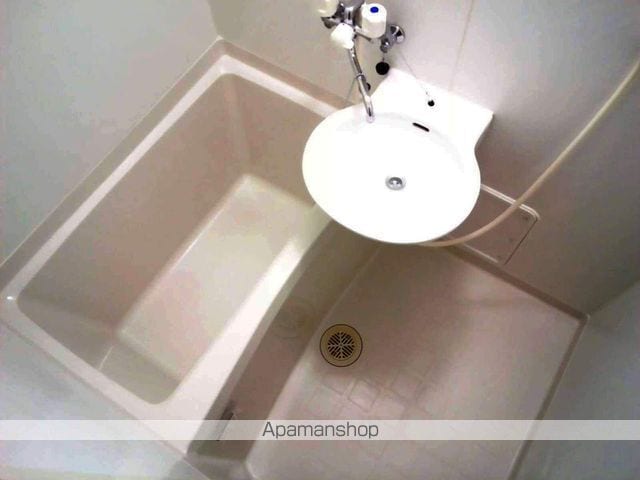 レオパレスYAMATE1の内装写真