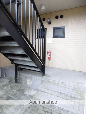 PARCROSETTEVI番館の玄関写真