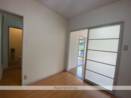 ロイヤルガーデン紙町[2DK/35.3m2]の内装3