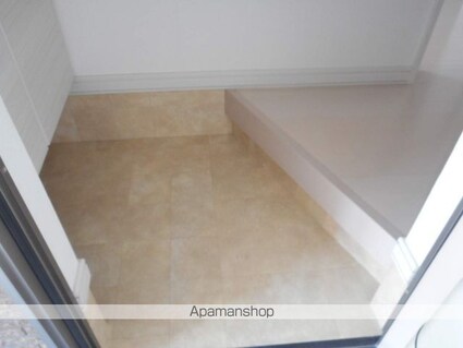 ＥＡＧＬＥⅤ[1LDK/39.93m2]の玄関