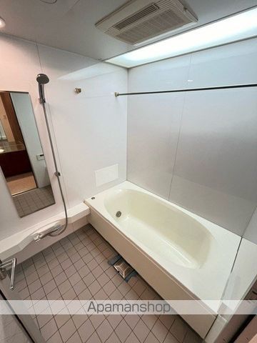 レジディア北新宿の内装写真
