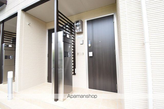 アーバンハイツ Fの玄関写真