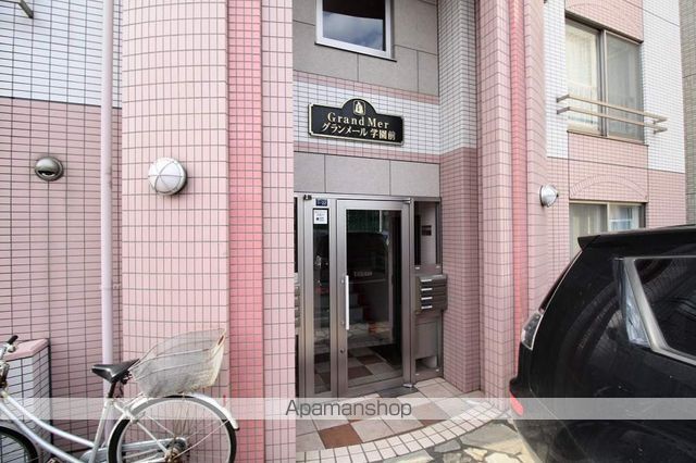 グランメール学園前の外観写真