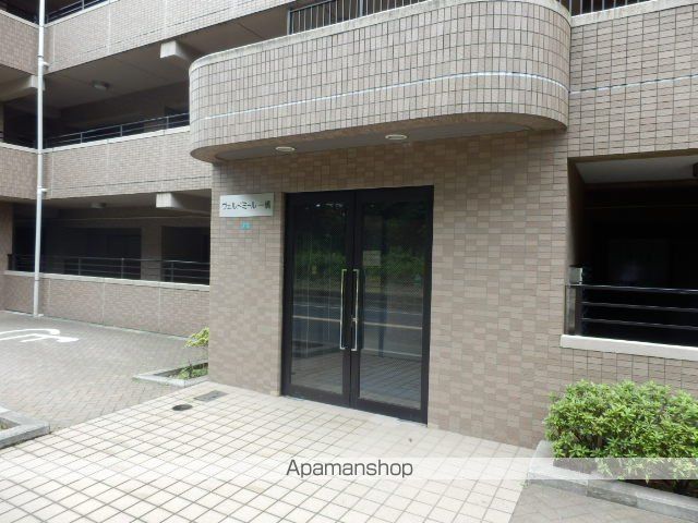 ヴェルドミール一橋の玄関写真
