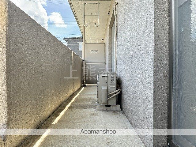 セレブウイング内田の玄関写真
