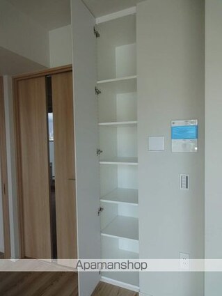 東京都港区芝浦４丁目[1LDK/40.27m2]の内装3