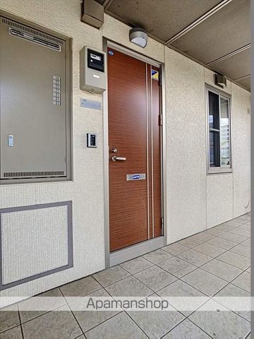 ラ・セーヌ藤崎Bの玄関写真