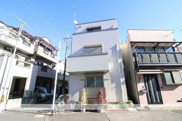ホワイティアの外観写真