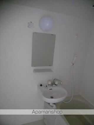 和歌山県和歌山市本町９丁目[2DK/39.66m2]の洗面所