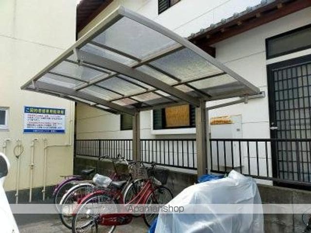 川原ビルディングの玄関写真
