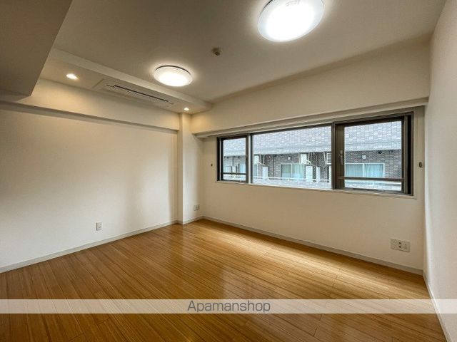 ピアース東京Graceの内装写真