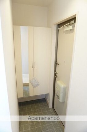 Ｄーｒｏｏｍ船町[1R/35.41m2]の玄関