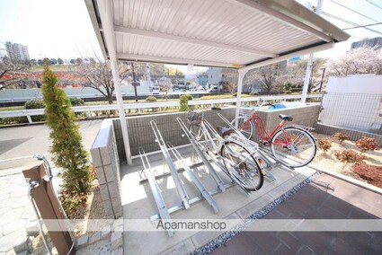 ニューグラストップⅡ[1K/27.84m2]の駐車場