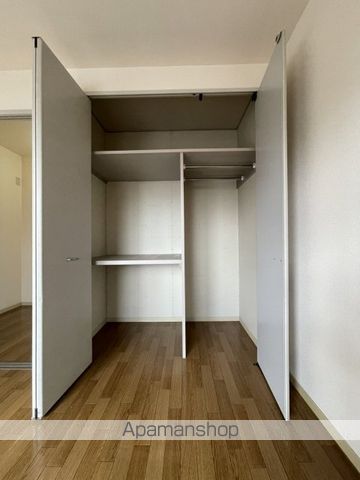 カーサKAWAUTIの内装写真