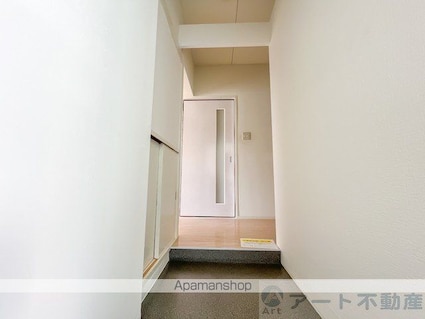 メゾン久米２号棟[3DK/52.8m2]の玄関