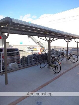 グランブルー[1LDK/41.27m2]の共用部1