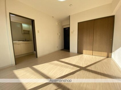 ルミエール三条[1R/22.8m2]のリビング・居間