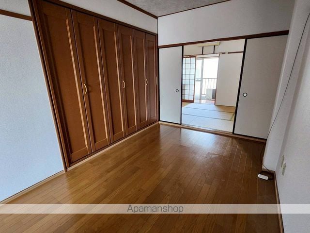 グランコート西大寺2番館の内装写真