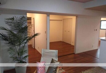 コンフォート・ＦⅢ[3LDK/59.2m2]のリビング・居間2