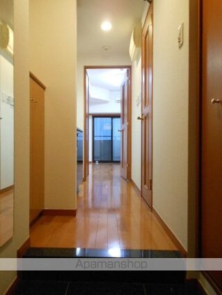 東京都港区芝３丁目[1K/22.4m2]の玄関