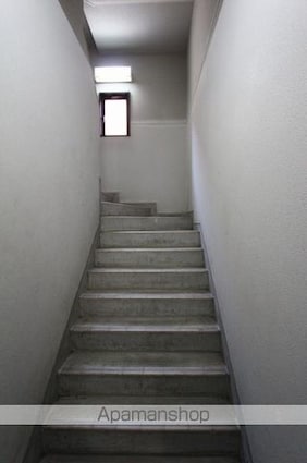 ロイヤルハイツ松島[2K/41.85m2]の共用部2