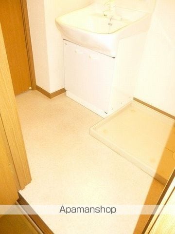 アーバンクレスト伏見Aの内装写真