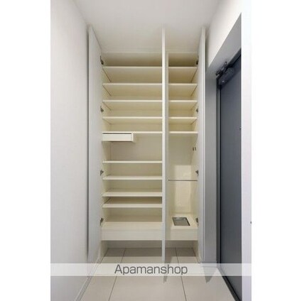 コンフォリア新川[1LDK/41.05m2]の収納2