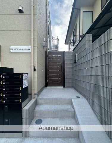 FLBレジデンス金沢文庫の玄関写真