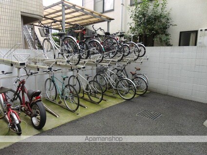 プライムアーバン三軒茶屋[1R/25.4m2]の共用部2