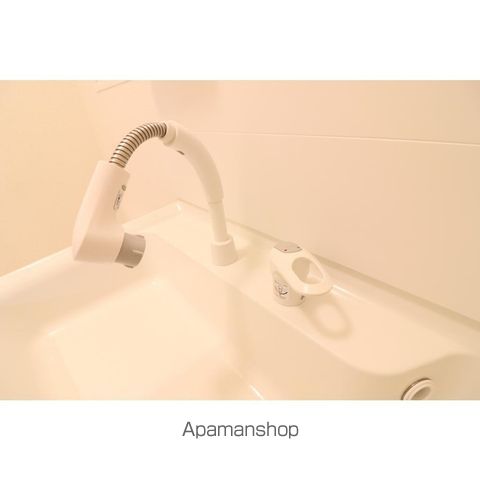 LA TELLE IIの内装写真
