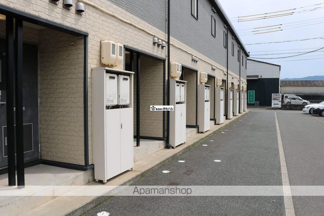 レオパレスリヒトクライスの玄関写真