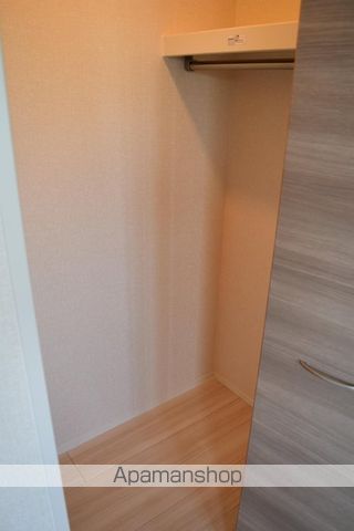 DーROOM松井山手南の内装写真