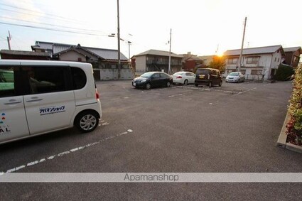 ディアスＭ[2LDK/57.81m2]の駐車場