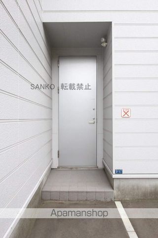 ALTE元町の玄関写真