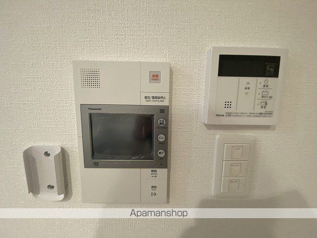 セレニテ江坂グランデの内装写真