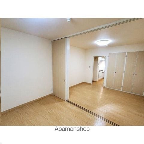 イーグルハイツ宮町の内装写真